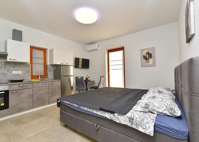 Marko & Noa 2414 Apartman